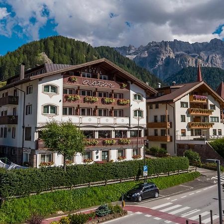 Astor Suites B&B Selva di Val Gardena Esterno foto