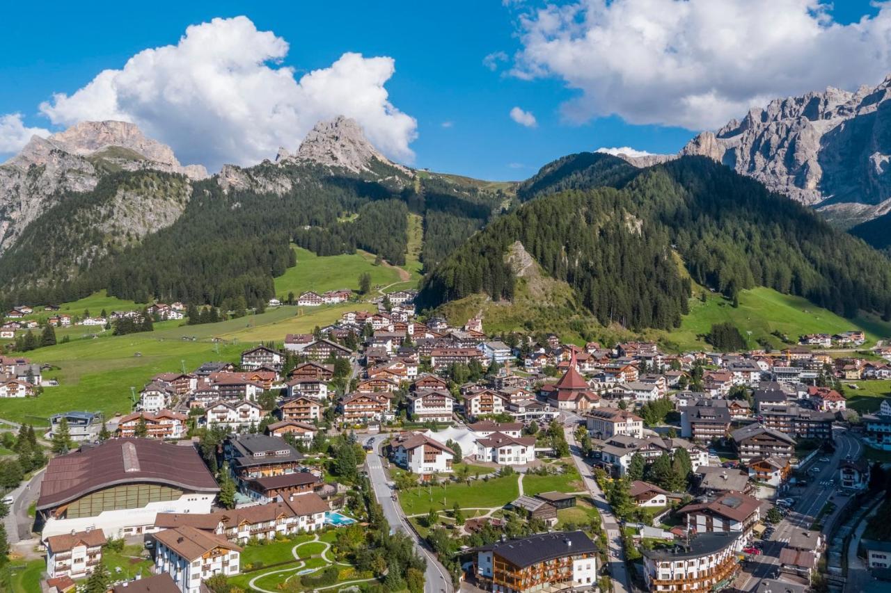 Astor Suites B&B Selva di Val Gardena Esterno foto